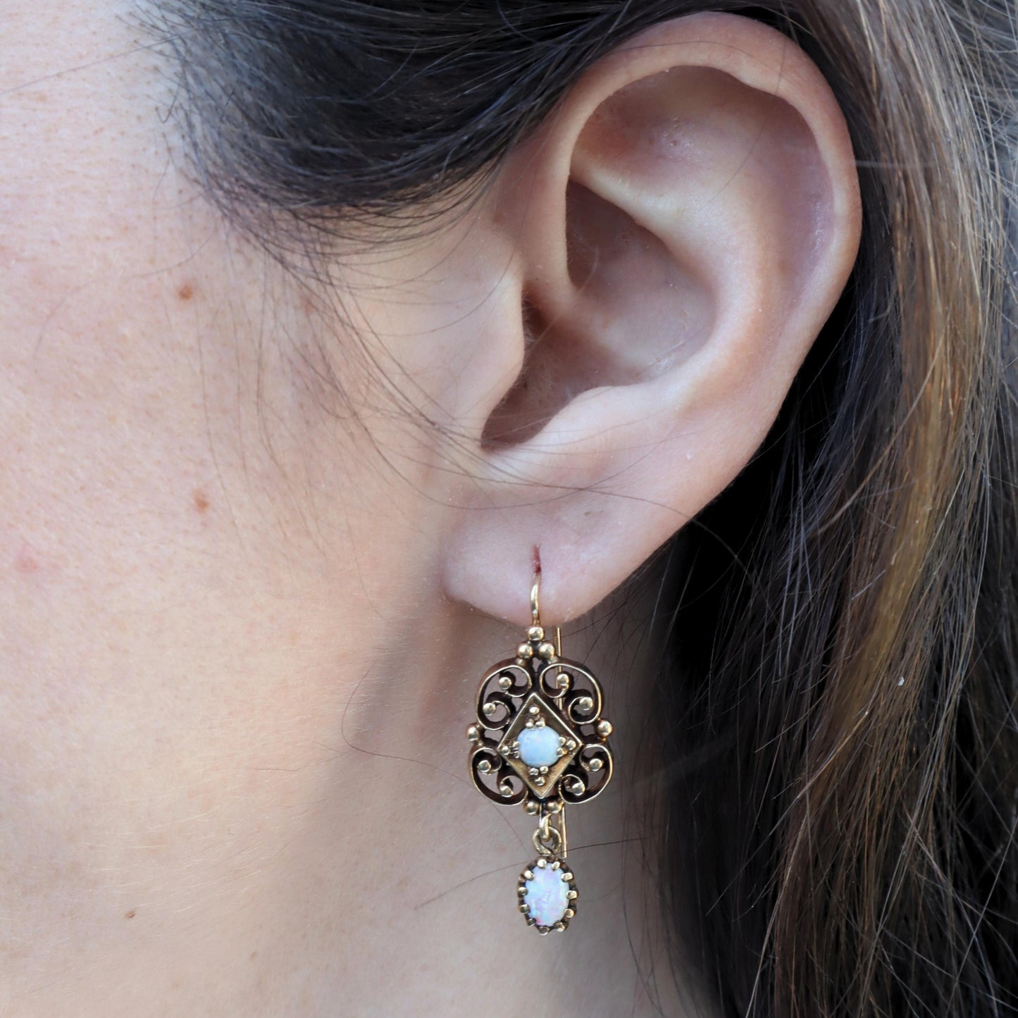 Vintage Opal 14k Yellow Gold Dangle Earrings