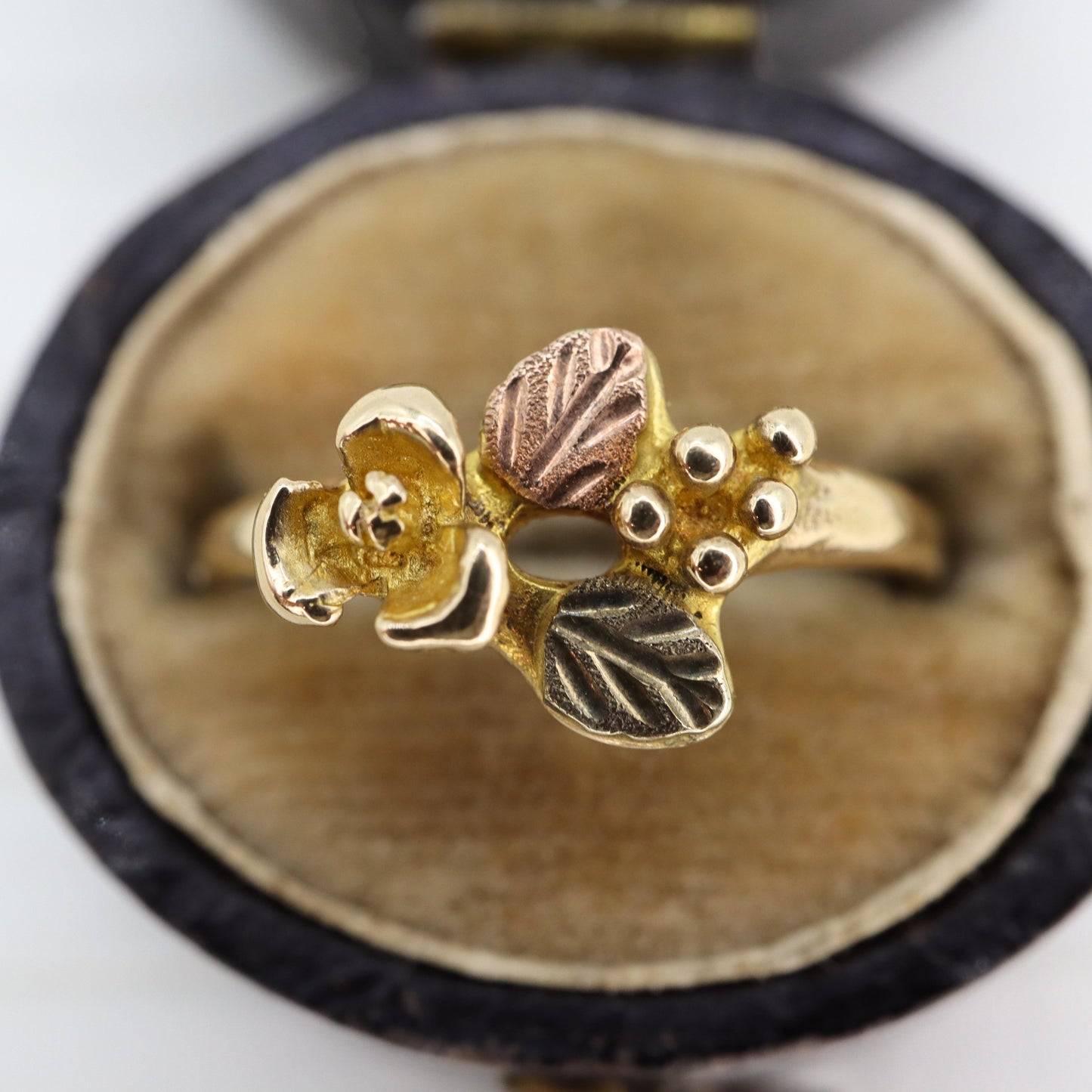 Vintage Black Hills 10k Tricolor Floral Ring