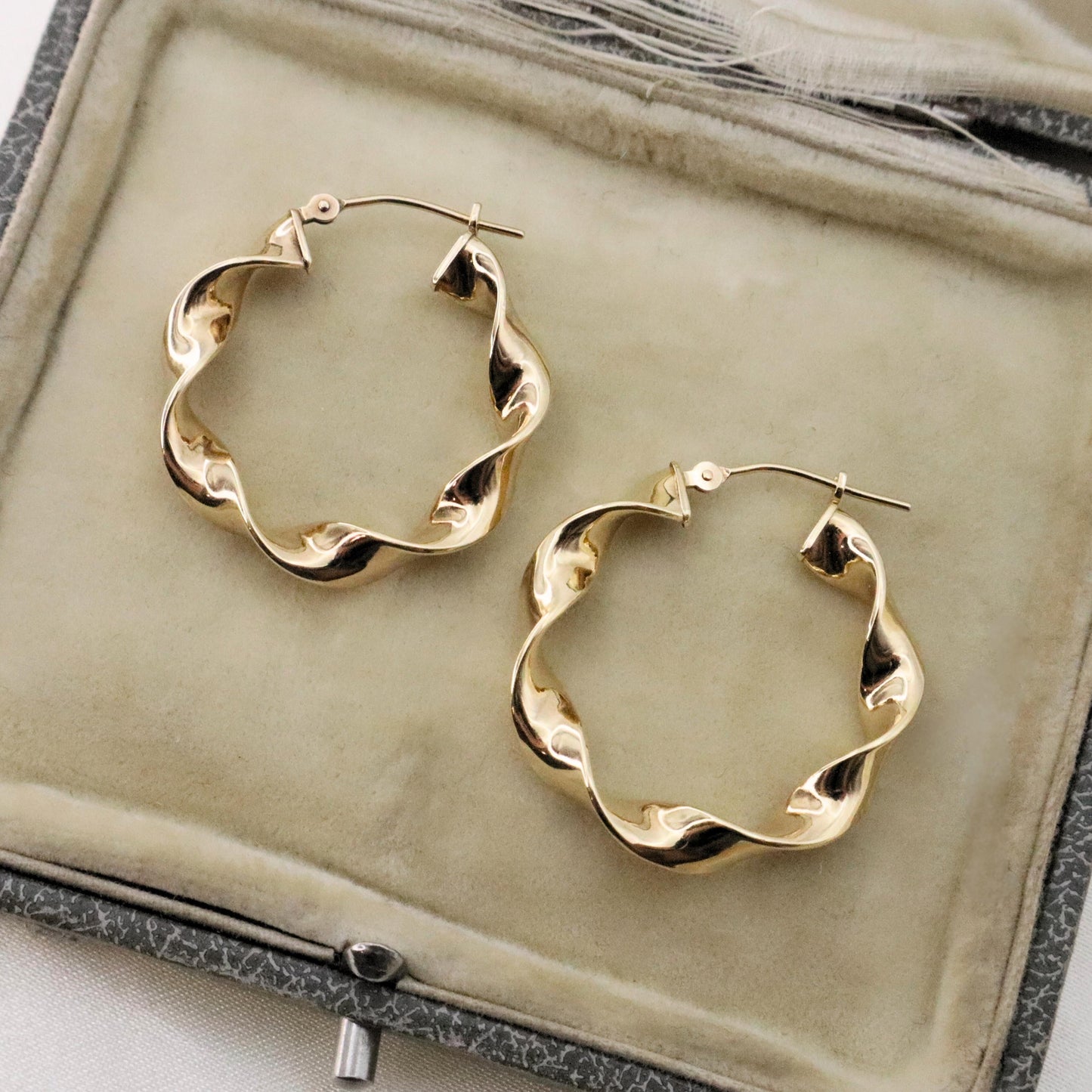 Vintage 14k Yellow Gold Twisted Hoop Earrings