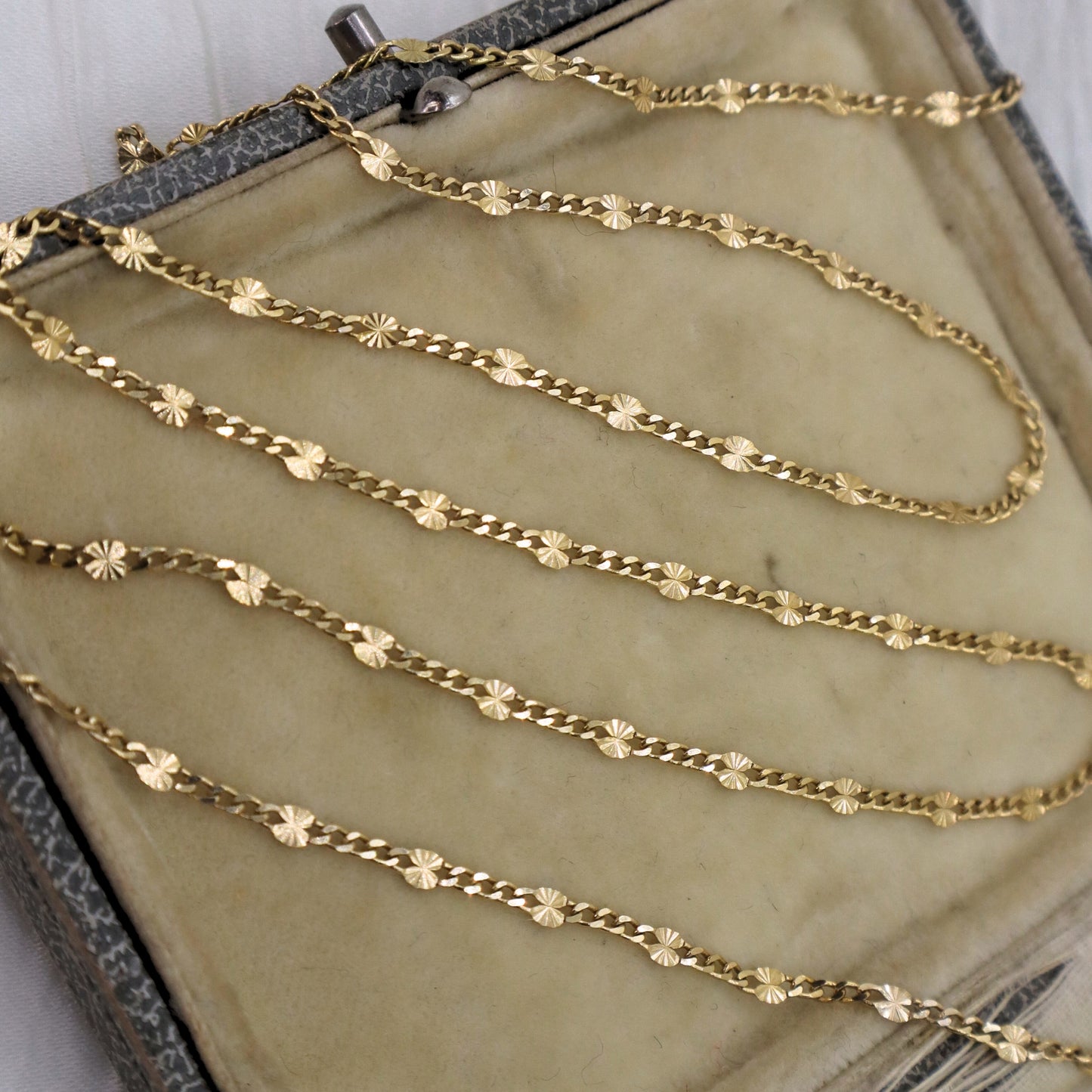 Contemporary 14k Yellow Gold Starburst Mini Curb Chain