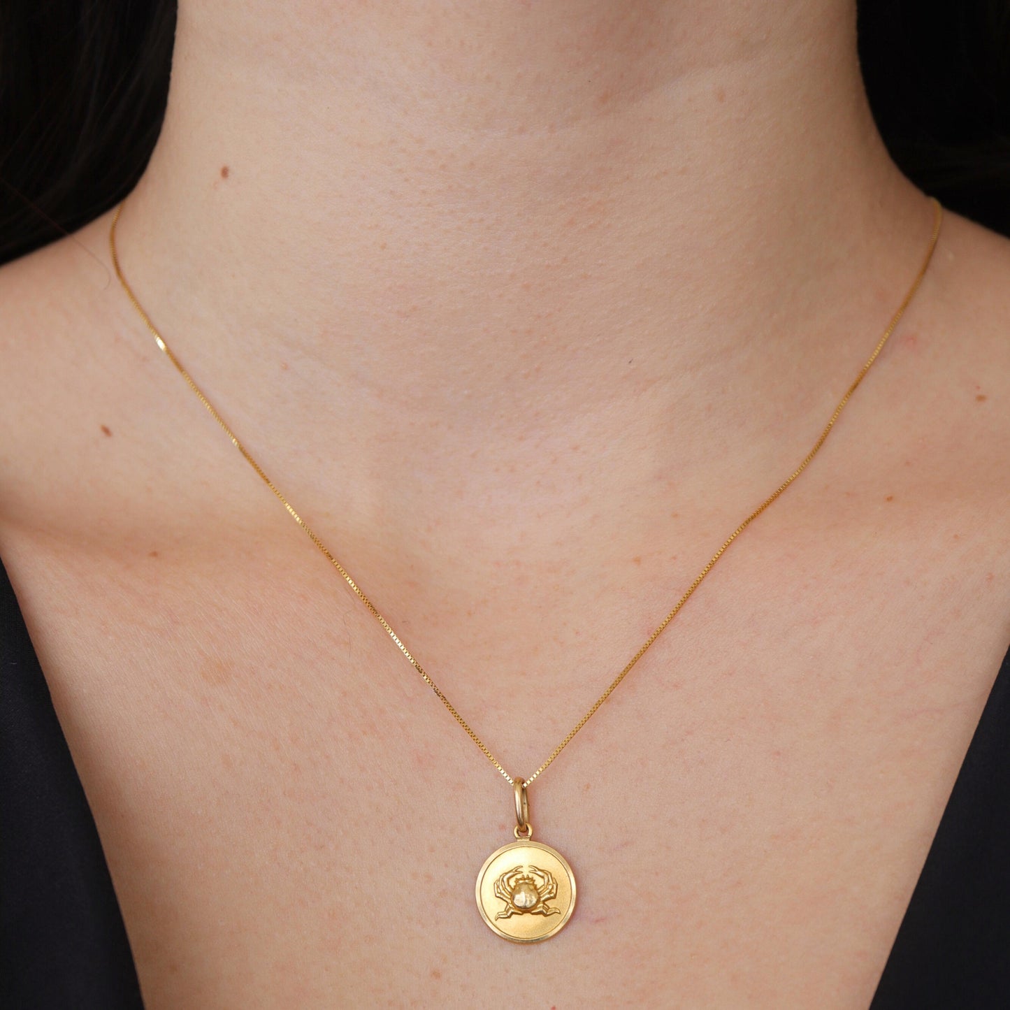 Mid-Century Italian 18k Yellow Cancer Zodiac Pendant