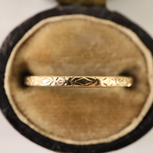 Art Deco 14k Yellow Gold Engraved Band Ring