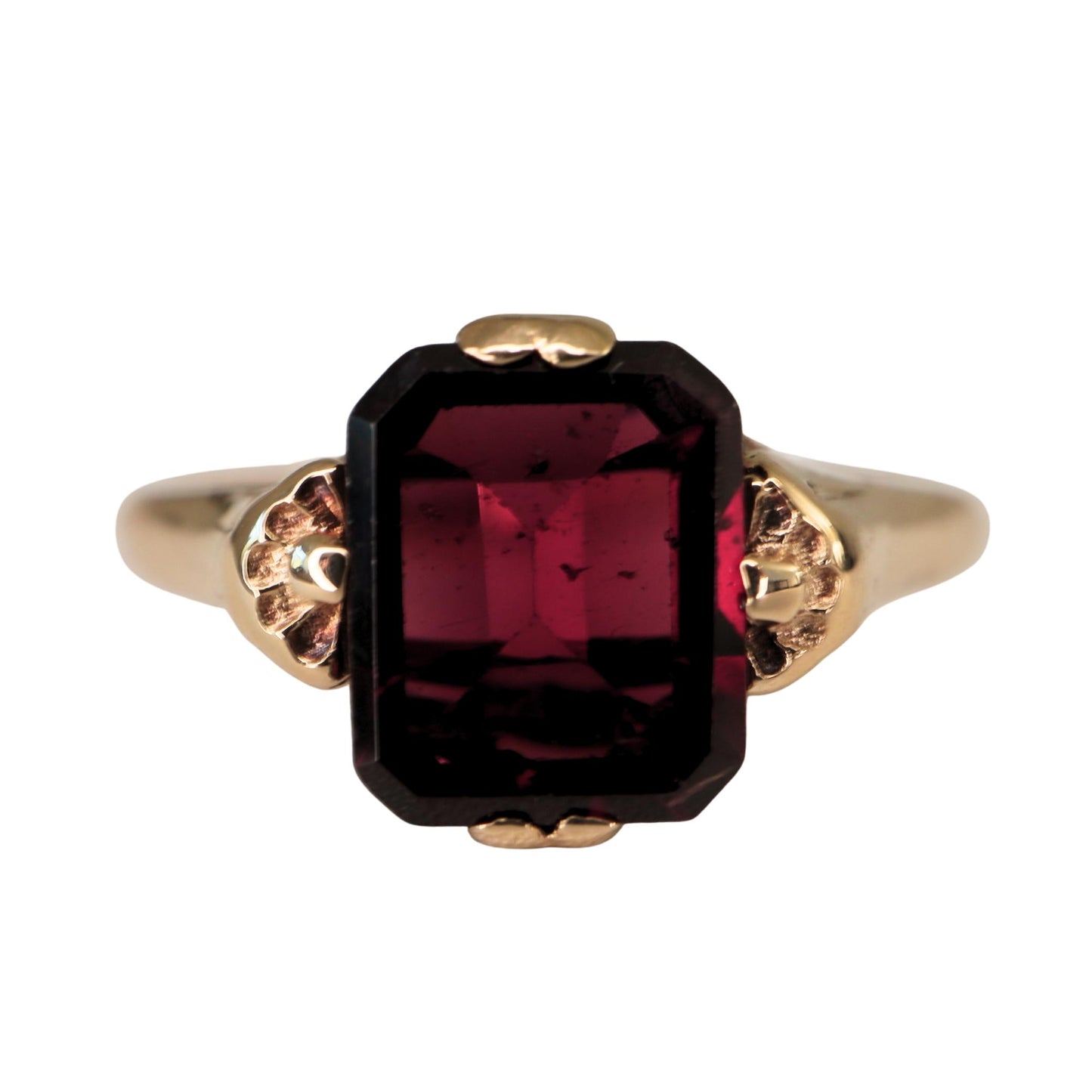 Vintage Garnet 10k Yellow Gold Solitaire Ring