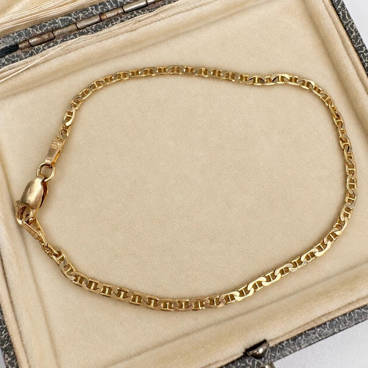 Vintage Italian 14k Yellow Gold Flat Mariner Bracelet