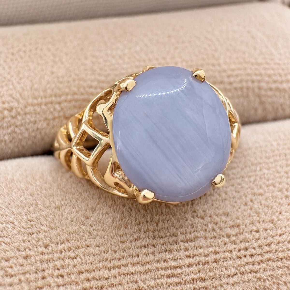Vintage Star Sapphire 14k Yellow Gold Ring