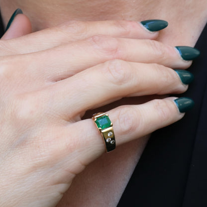 Vintage Emerald Diamond 14k Yellow Gold Ring