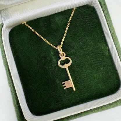 Vintage Italian 18k Yellow Gold Key Pendant Necklace