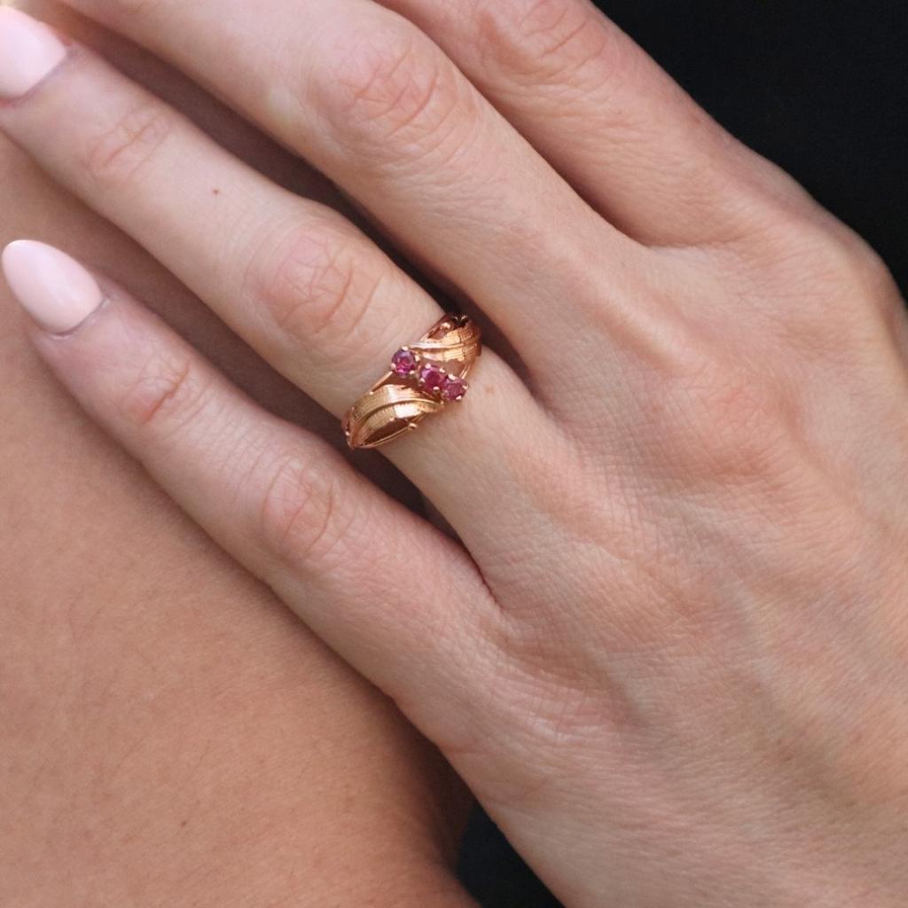 Vintage Ruby 18k Rose Gold Three Stone Ring
