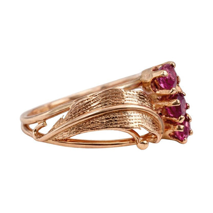 Vintage Ruby 18k Rose Gold Three Stone Ring