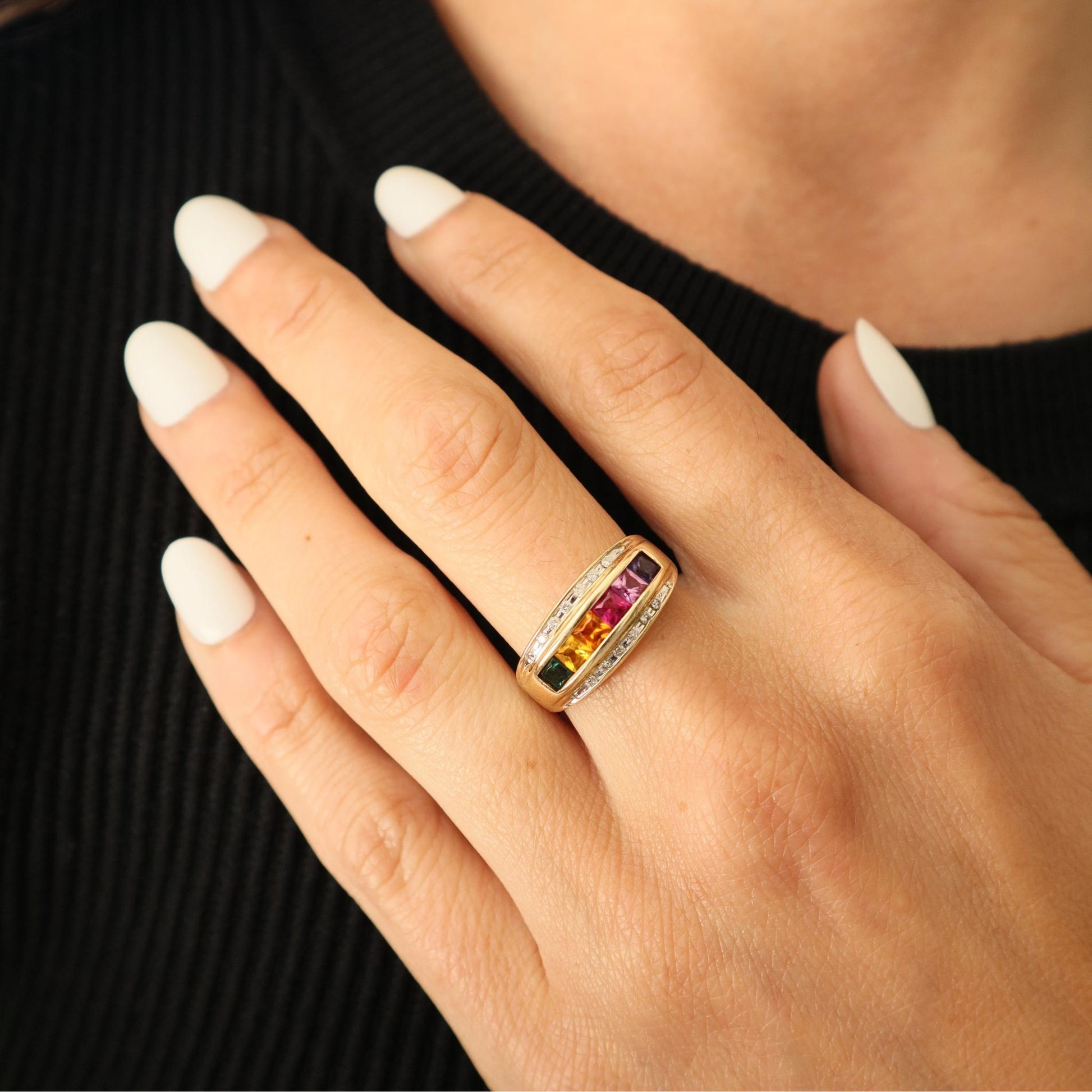 Vintage Rainbow Synthetic Sapphire 10k Yellow Gold Band Ring