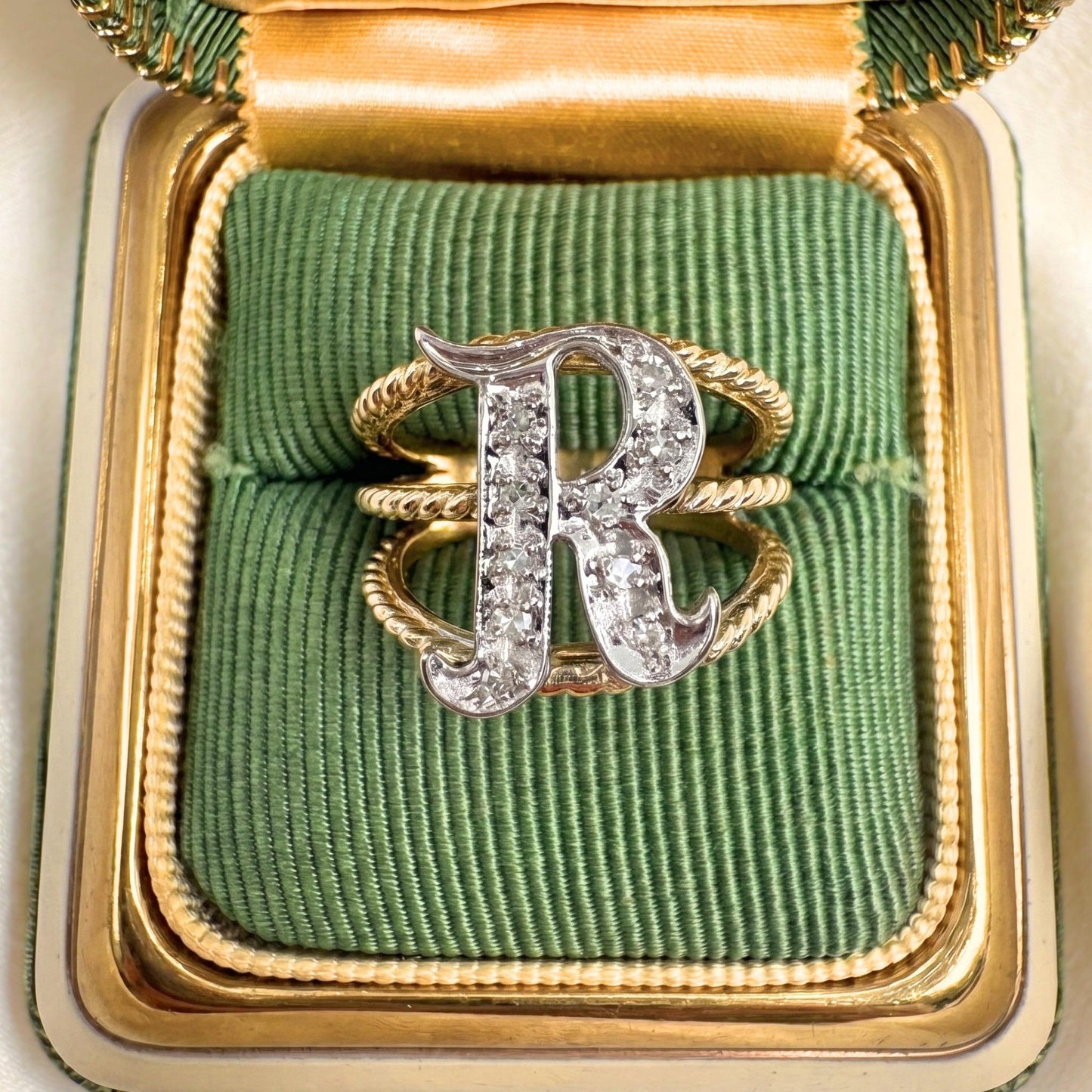 Vintage Diamond 14k Gold R Initial Ring