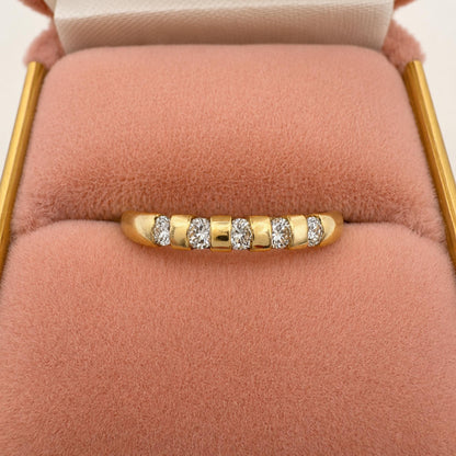 Vintage Diamond 18k Yellow Gold Band Ring
