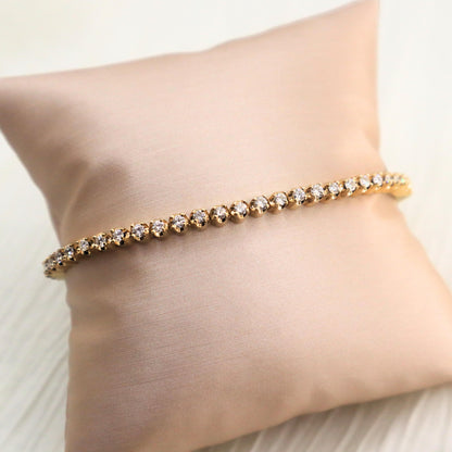 Vintage 2.40 Carat Diamond 14k Yellow Gold Tennis Bracelet