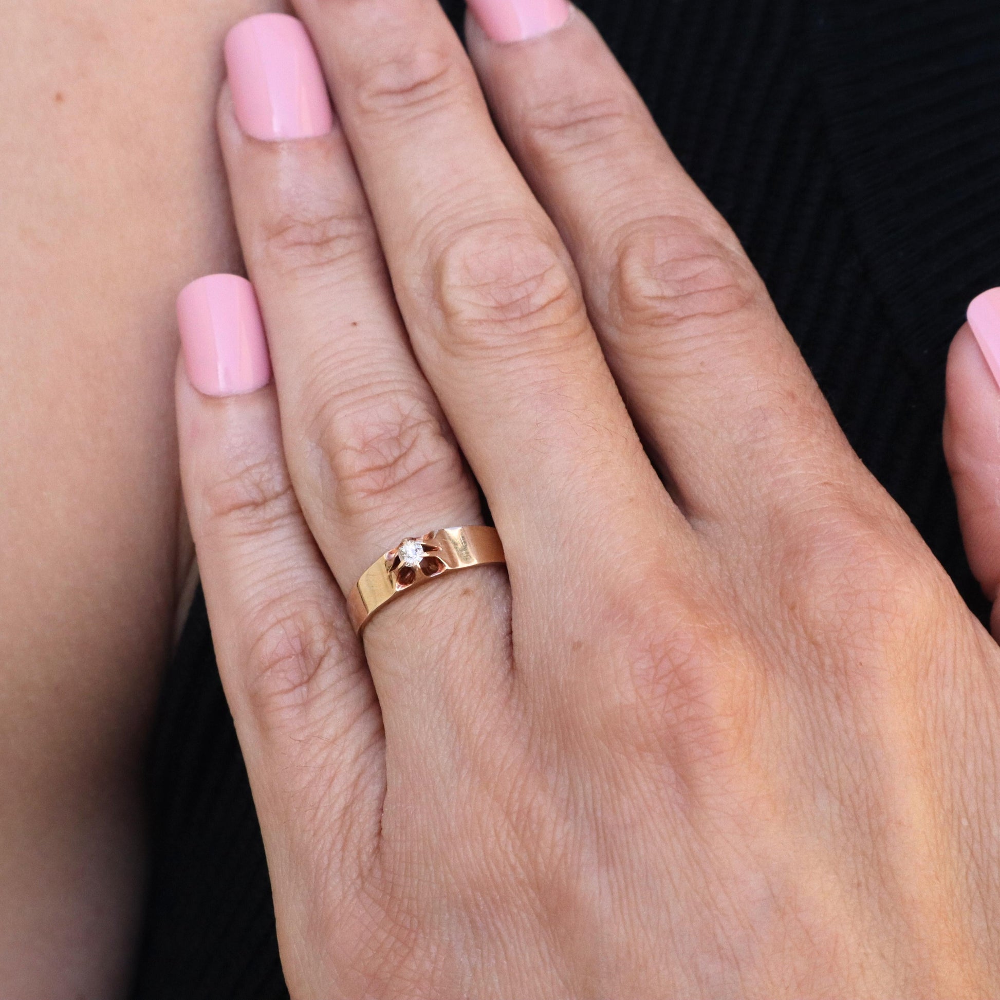 Retro English Diamond 14k Gold Band Ring