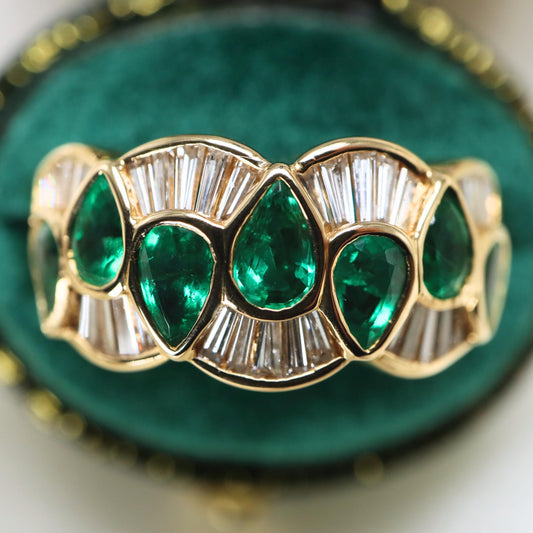 Vintage Emerald Diamond 18k Yellow Gold Ring