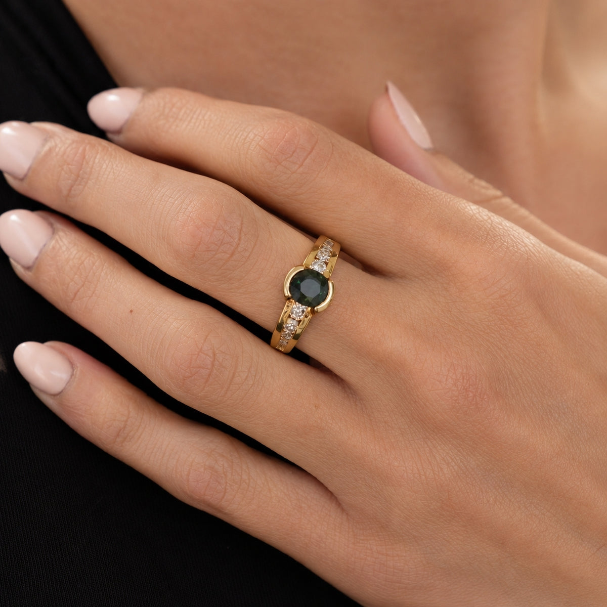 Vintage Green Sapphire Diamond 14k Yellow Gold Ring