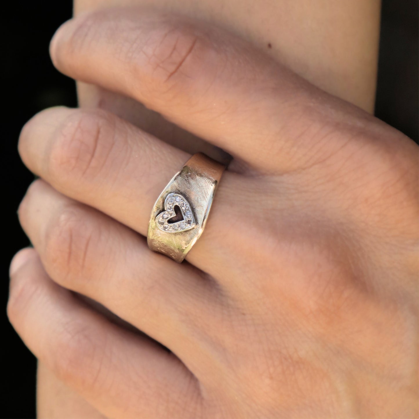Vintage Diamond 14k Gold Heart Band Ring