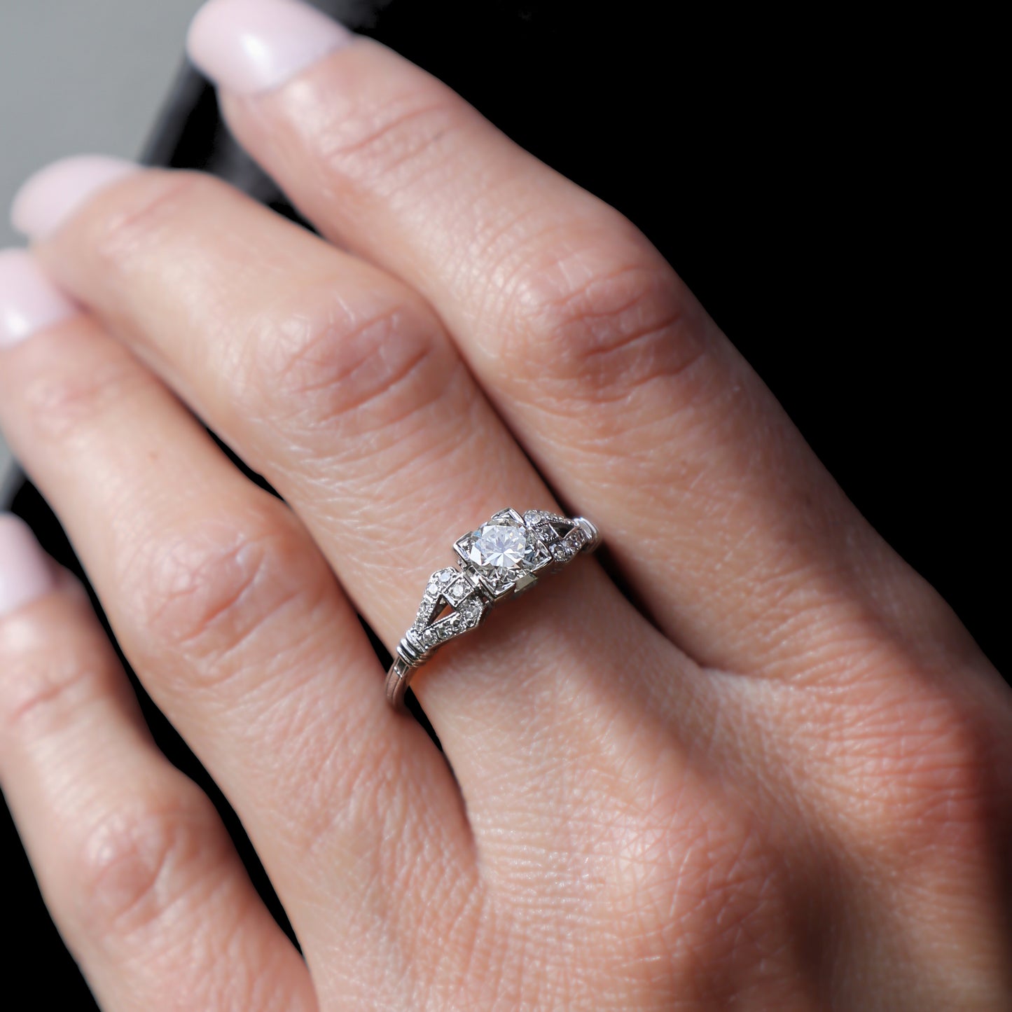 Art Deco 0.50 Carat Old European Cut Diamond 18k White Gold Ring