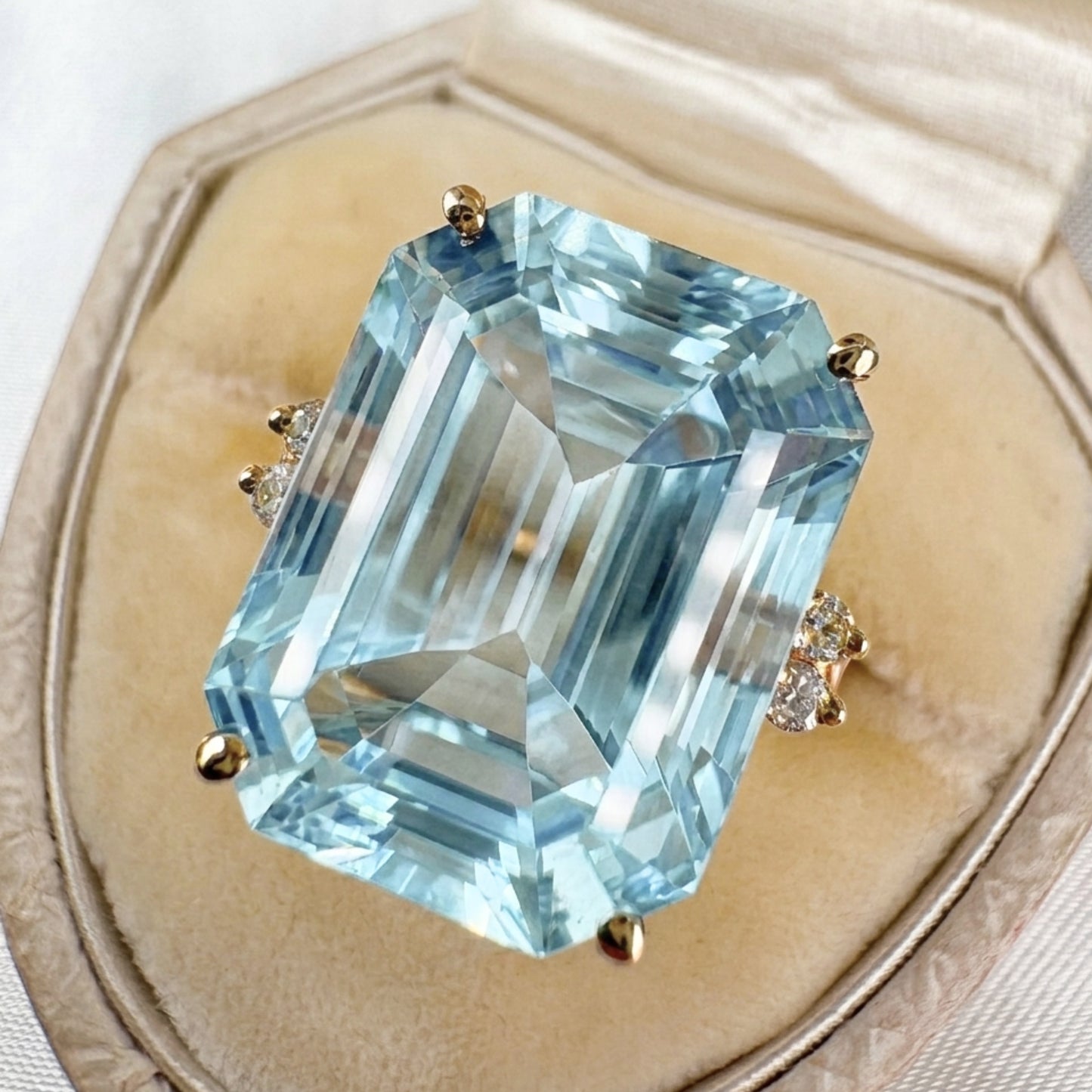 Vintage Topaz Diamond 14k Yellow Gold Cocktail Ring