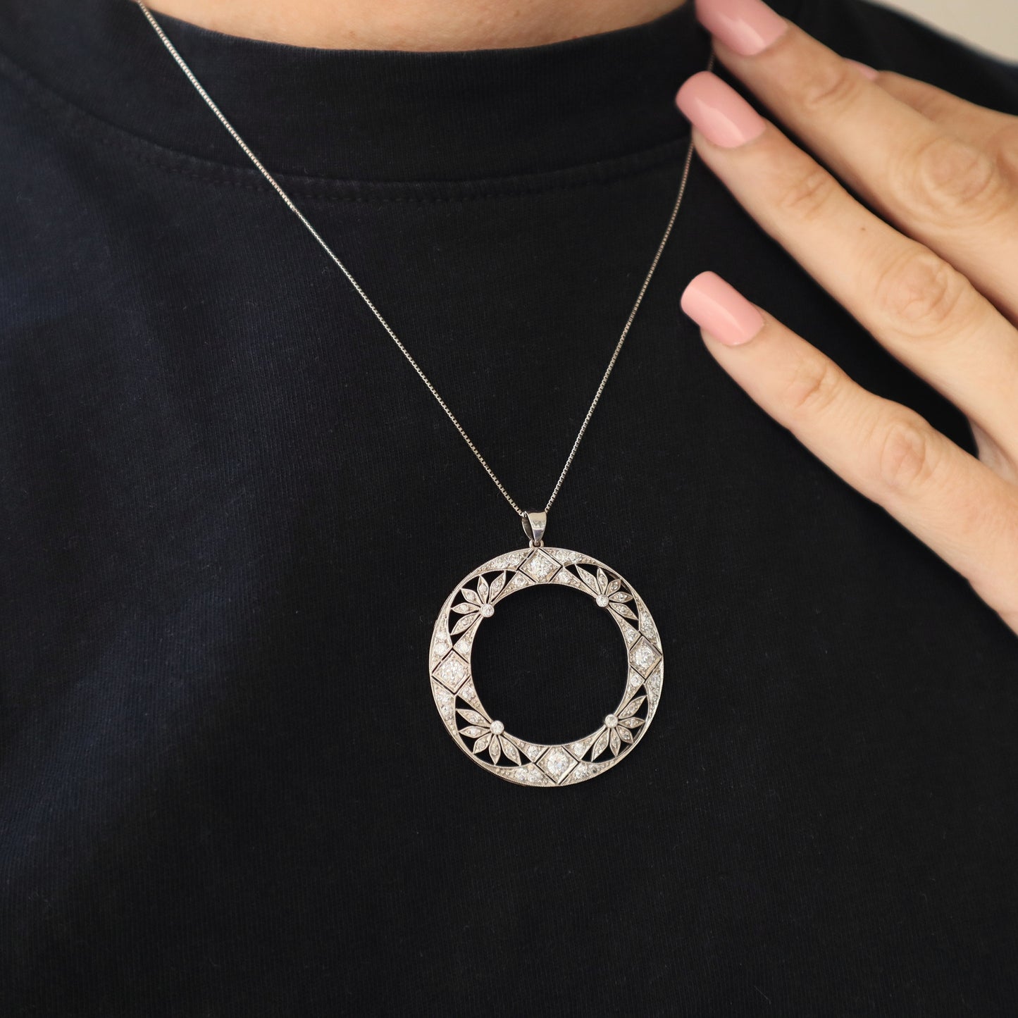 Art Deco Diamond Platinum Circle Pendant Necklace