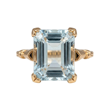 Retro Aquamarine 10k Yellow Gold Solitaire Ring