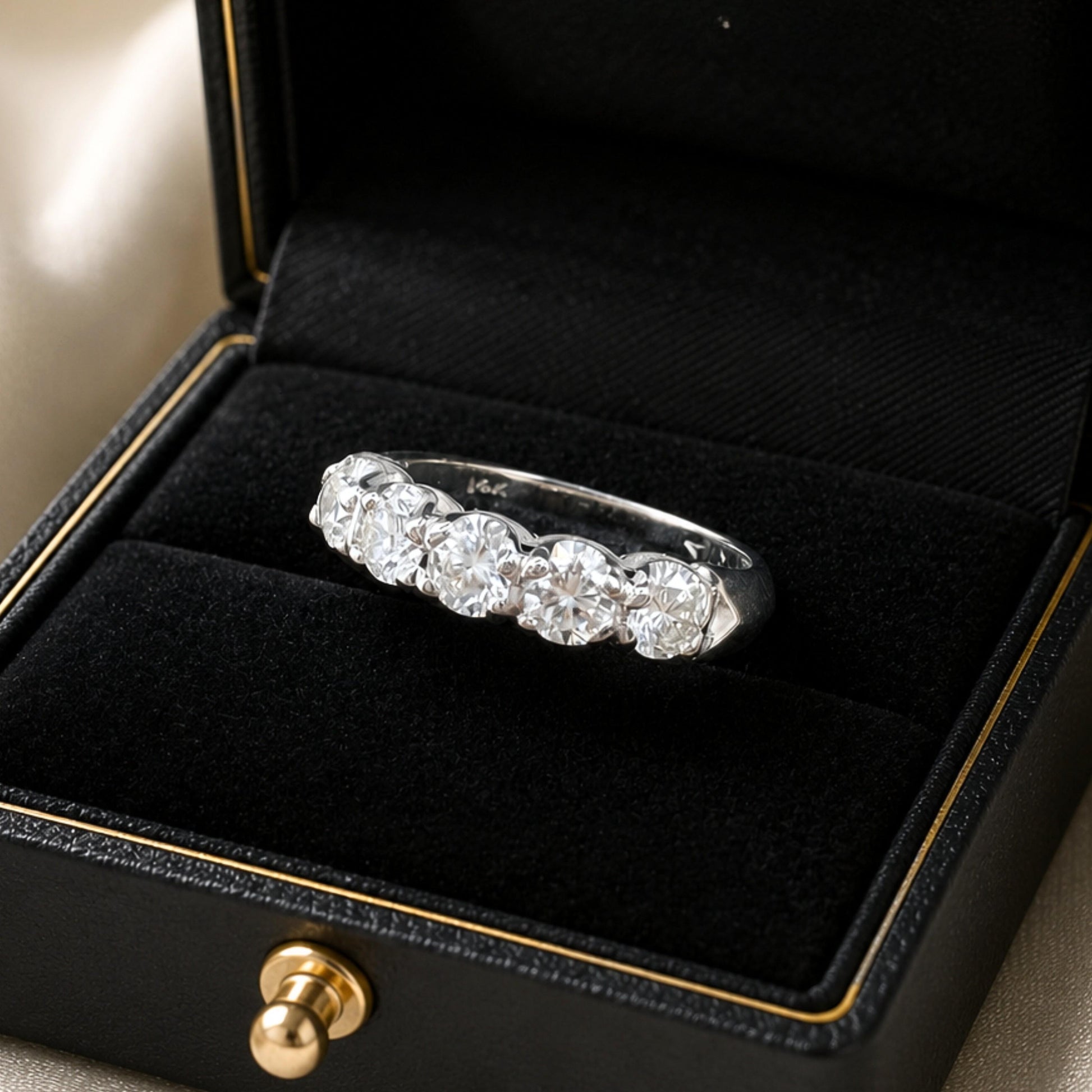 Vintage Diamond 14k White Gold Five Stone Band Ring
