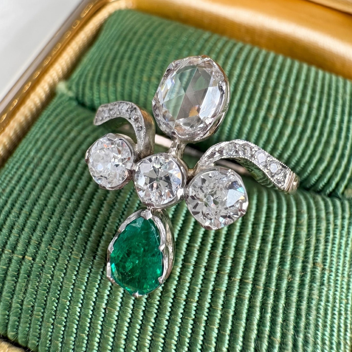 Edwardian Diamond Emerald 14k Platinum Ring