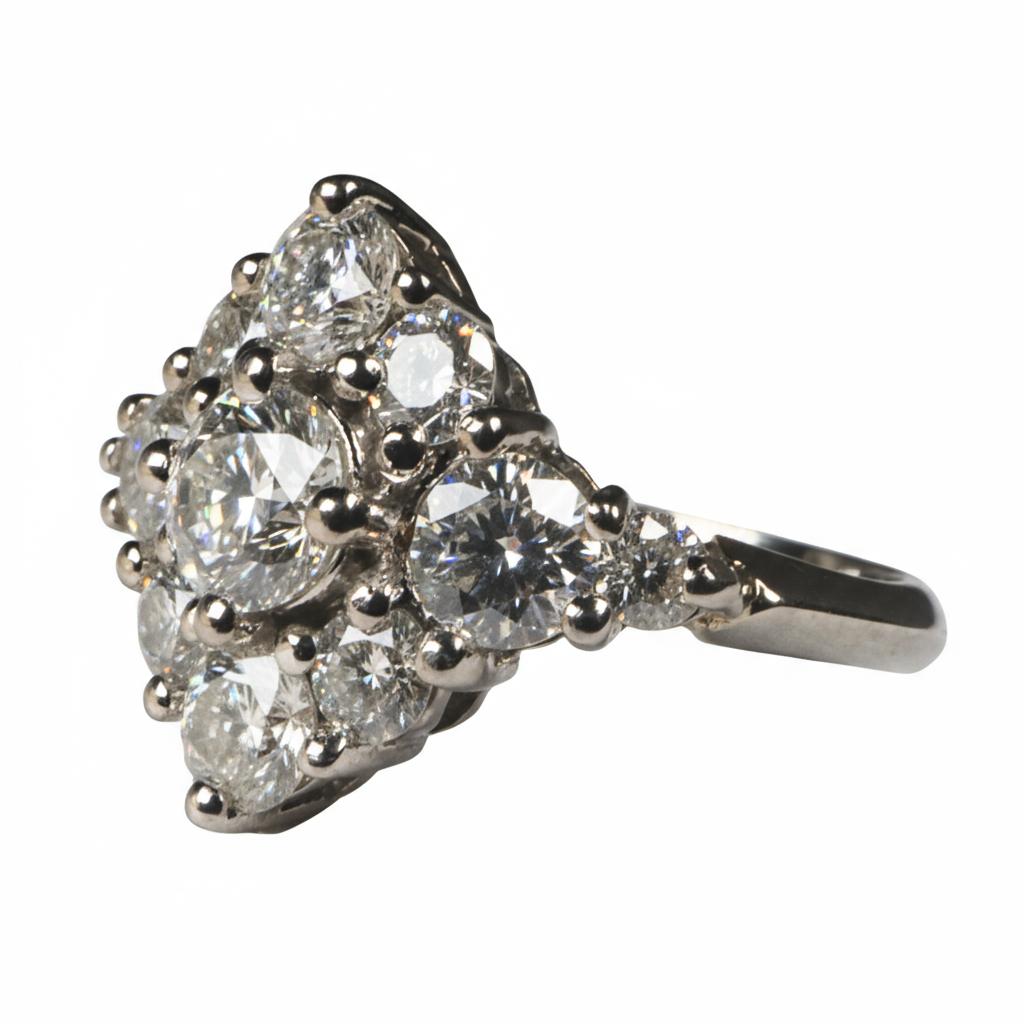 Vintage Diamond 18k White Gold Cluster Ring